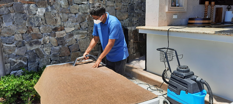 Doctor Clean Limpieza de Salas, colchones y tapetes - Janitorial service in 23473 Cabo San Lucas
