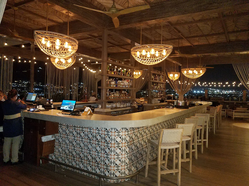 The Rooftop 360 - Bar in El Medano Ejidal
