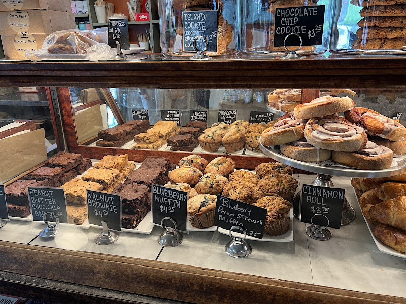Far Land Provisions - Deli in Provincetown