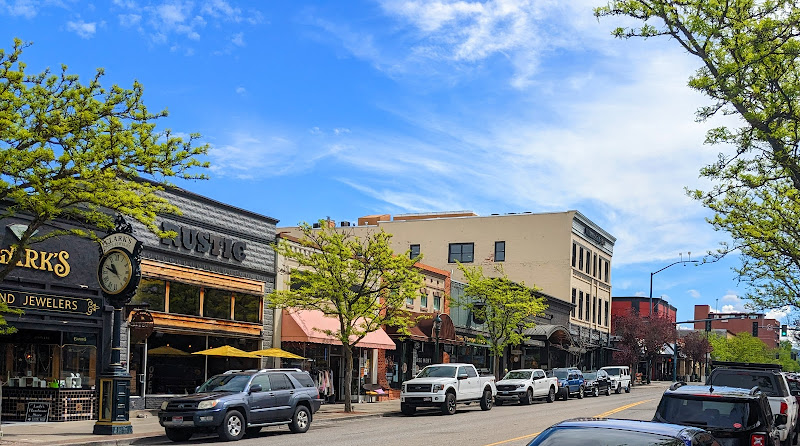 Lucky Monkey - Clothing store in Coeur d'Alene