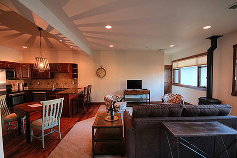 Whitefish Downtown Suites