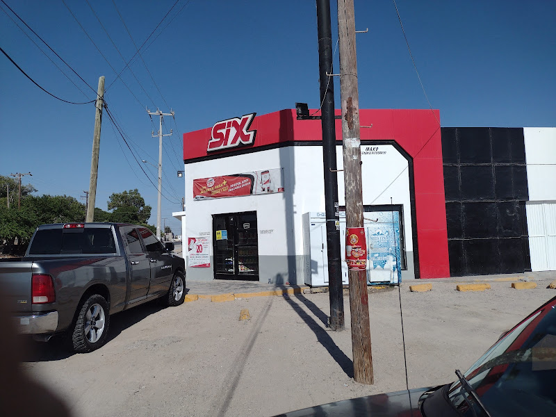 Tecate Super Six - Liquor store in Ferrocarrilera