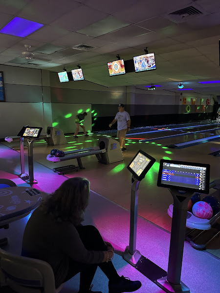 Starlifter Lanes Bowling Center (Base Access Required) - Bowling alley in Joint Base Charleston