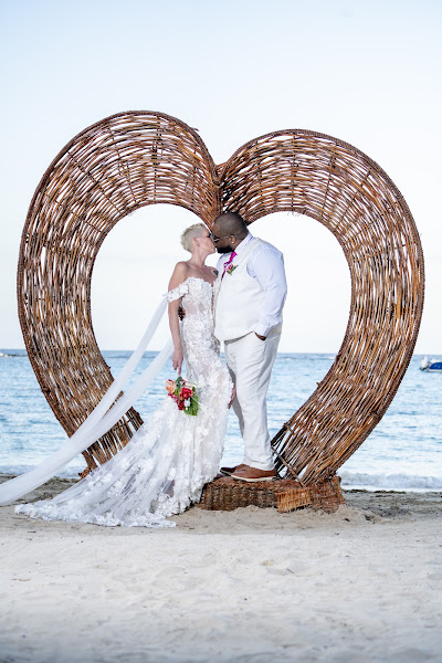 Kash Photos Ja - Wedding photographer in Montego Bay