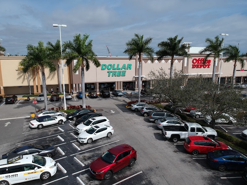 Southport Shopping Center - Shopping mall in Fort Lauderdale