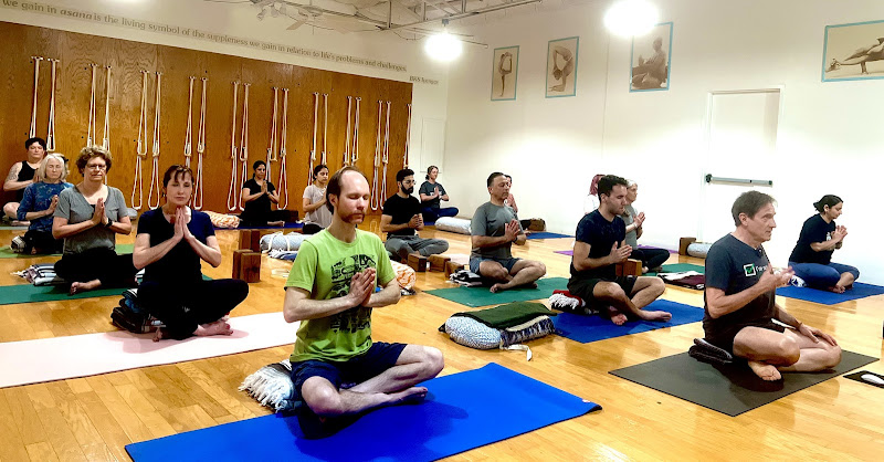 BKS Iyengar Yoga Studio Of Dallas