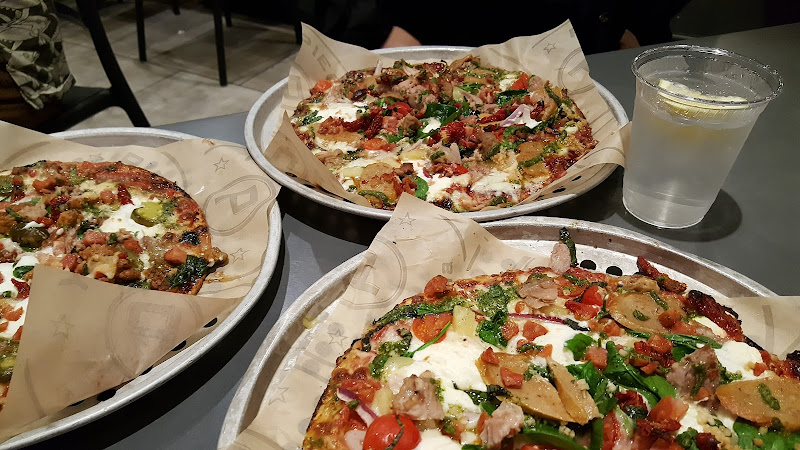 Pieology Pizzeria Aina Haina, Honolulu