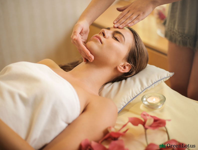 Green Lotus Spa - Massage therapist in Dallas