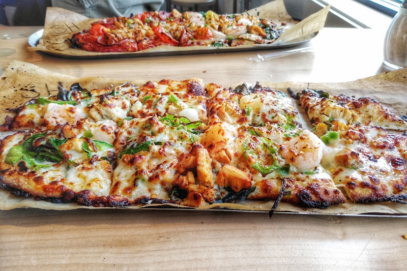 Slim & Husky's Pizza Beeria (North Nashville)