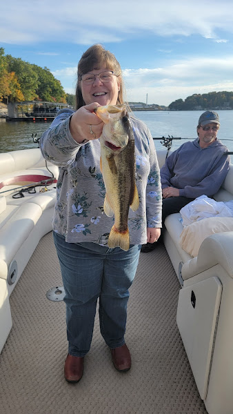 Bullfrogs fishing guide service