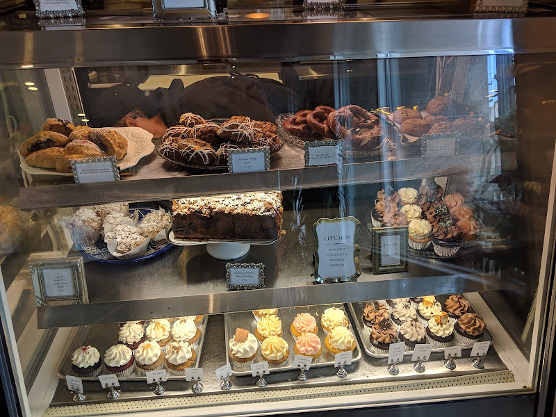 Frost Me Cafe and Bakery