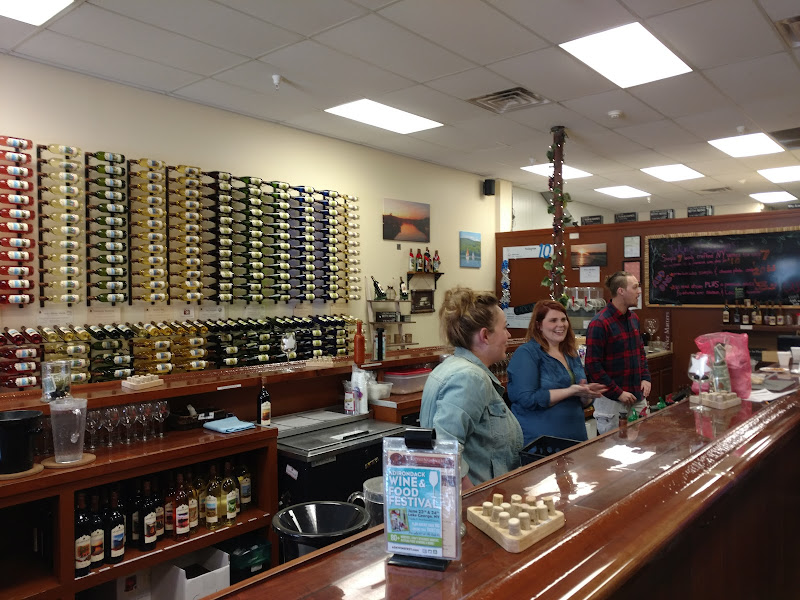 Adirondack Winery & Extreme Heights Cidery Lake George Tasting Room - Winery in Lake George