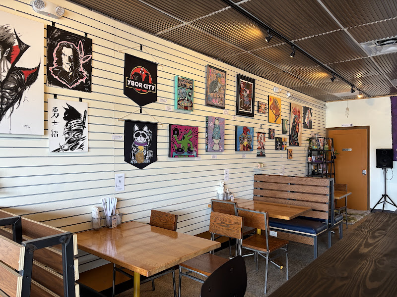 Retro House Coffee Bar & Asian Bistro - Coffee shop in Tampa