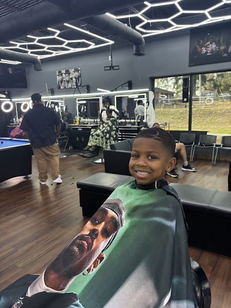 Celebrityz Barbershop - Barber shop in North Charleston