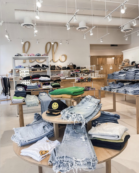 PUNCH - Clothing store in Healdsburg