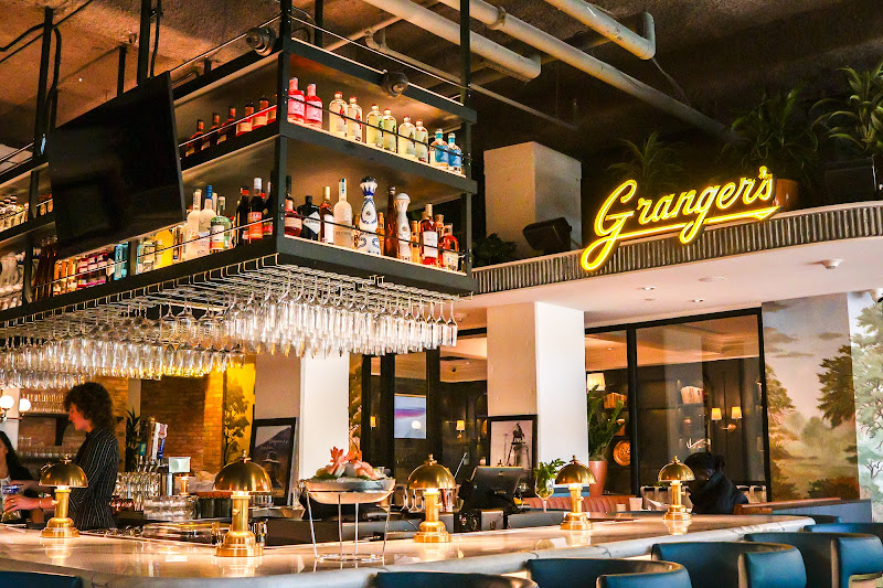 Granger's Restaurant & Bar - American restaurant in Houston
