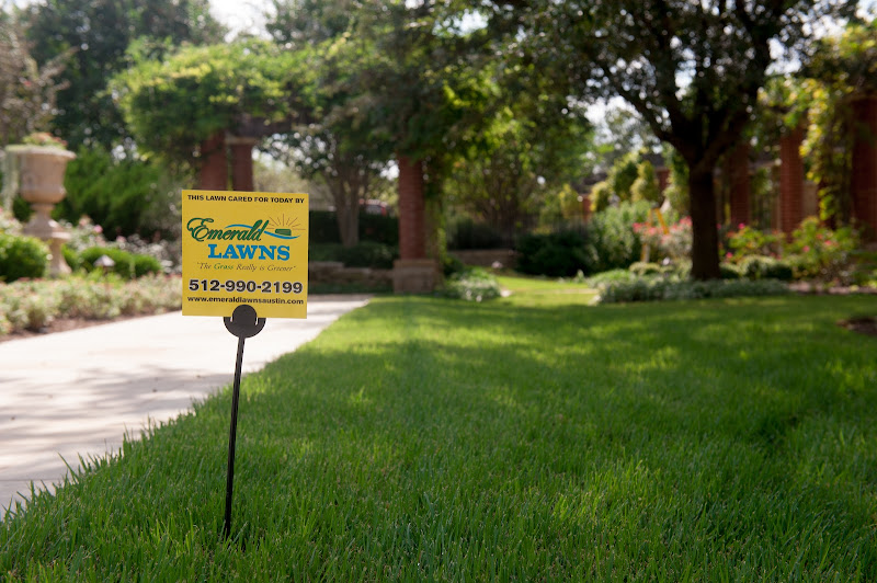 Emerald Lawns - Landscaper in New Braunfels