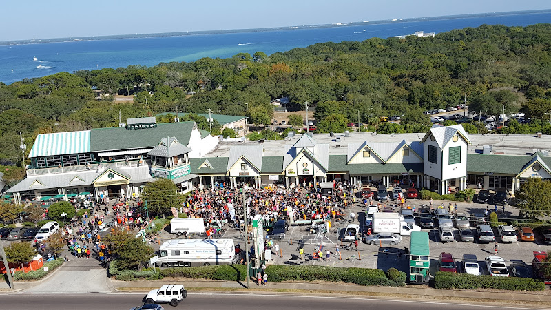 Moreno Plaza - Shopping mall in Destin