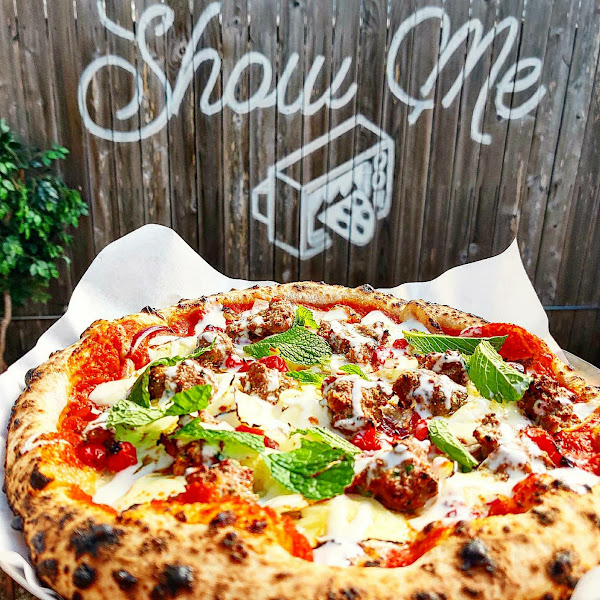 Show Me Pizza