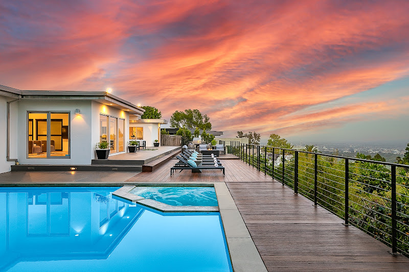 Living The Dream - Luxury Private Villa Rentals in Beverly Hills, Los Angeles & Malibu