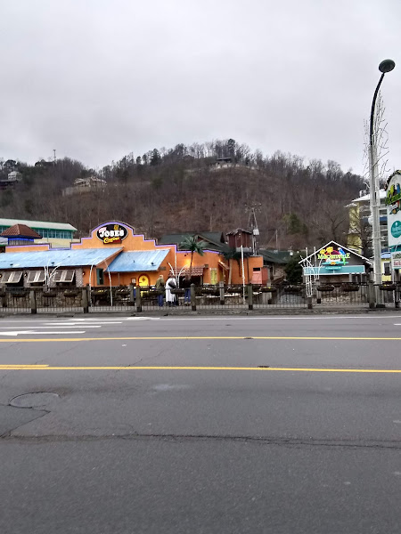 Windmill Towne Shopping Center