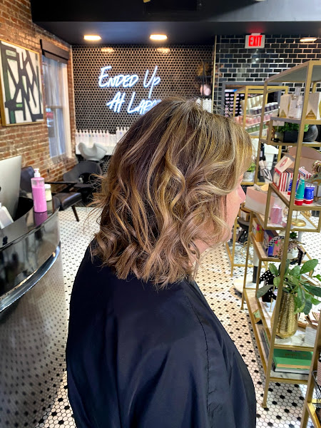 LARGO - Hair salon in Charleston