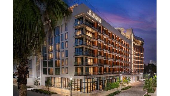 The Ben, Autograph Collection