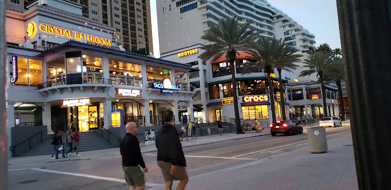 Thor Gallery at Beach Place - Shopping mall in Fort Lauderdale