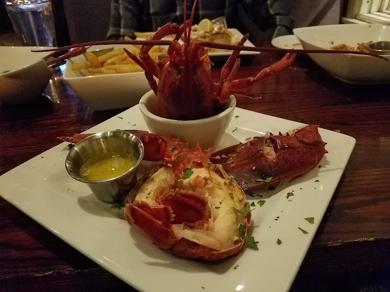 Max Gill & Grill - Seafood restaurant in Denver