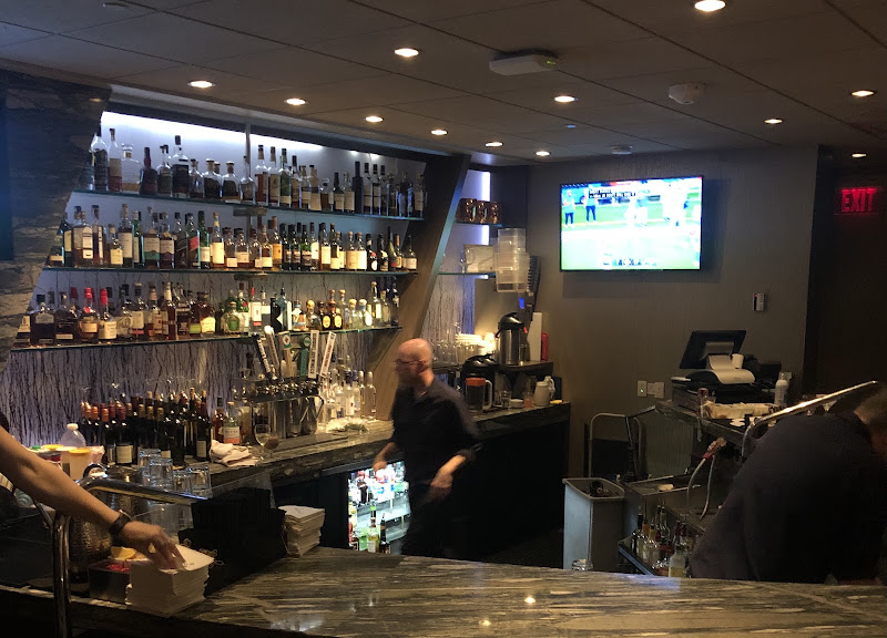 Whispers Lounge - Bar in Coeur d'Alene