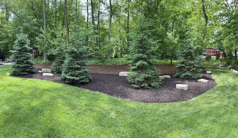 Green Cuts Landscaping - Lawn care service in Lake Geneva