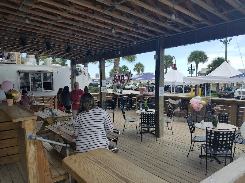 The Harbor Tavern - Bar & grill in Destin
