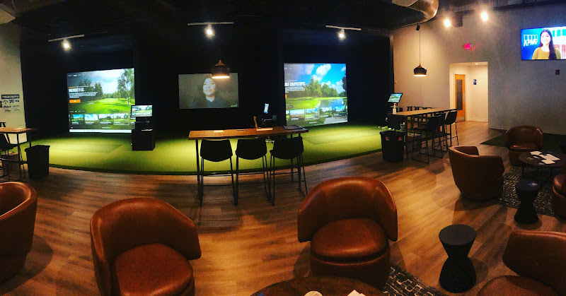 LOZ Golf Lounge - Indoor golf course in Osage Beach