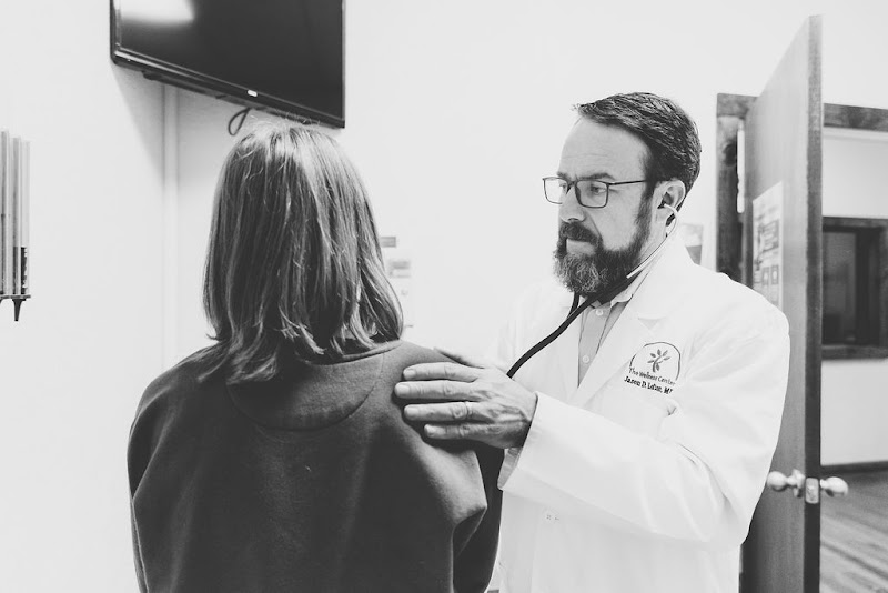 Lofton Family Clinic - Family practice physician in Broken Bow