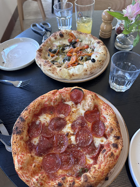 Mama Ev's Pizzeria - Pizza restaurant in Whitefish