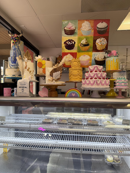 Over the Rainbow Desserts - Bakery in Palm Springs