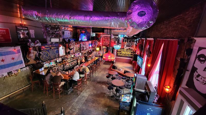 Burns Alley Tavern - Bar in Charleston