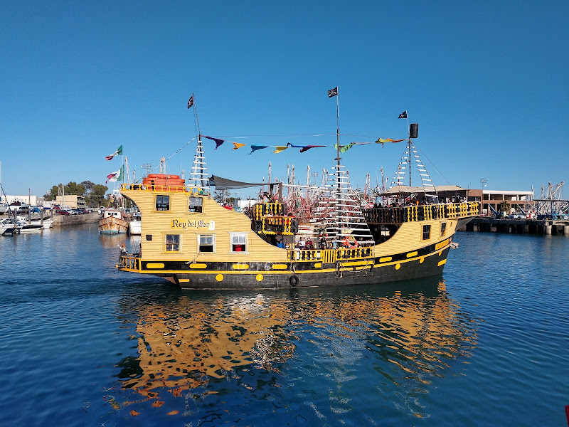 Pirate Ship The Sea King / Black Pearl - Tour operator in Recinto Portuario