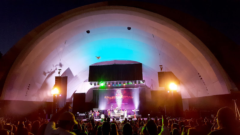Tom Moffatt Waikiki Shell