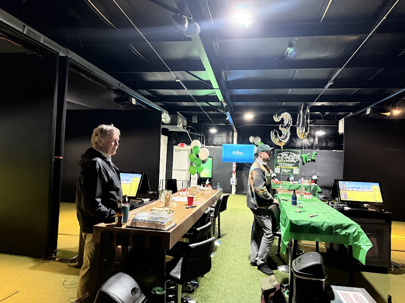 The Golfers Lounge - Indoor golf course in Charleston
