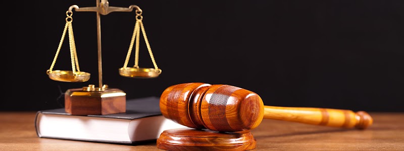 William L. Manuel, Esq - Estate planning attorney in Palm Springs