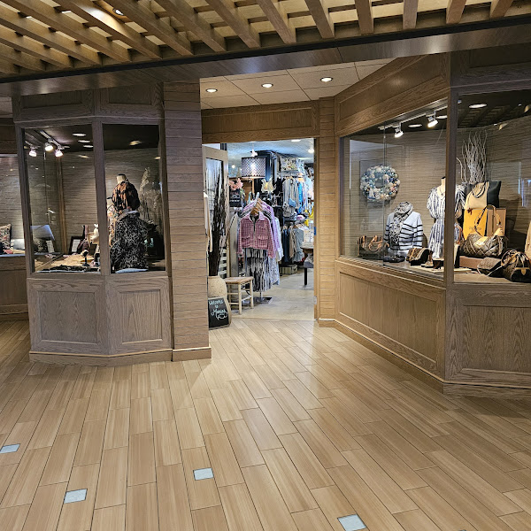 The Coeur d’Alene Resort Logo Shop - Clothing store in Coeur d'Alene