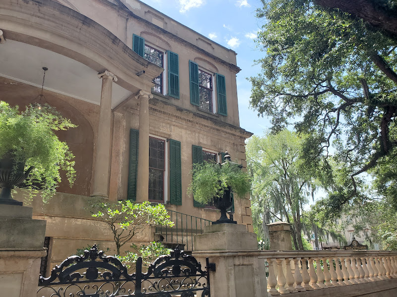 Owens-Thomas House & Slave Quarters