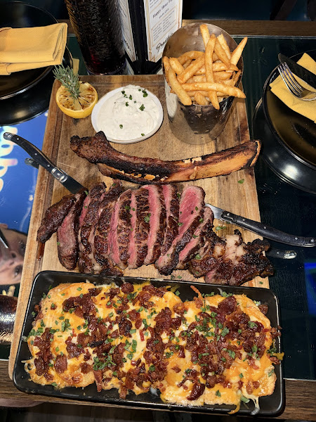 Freddy’s Chophouse