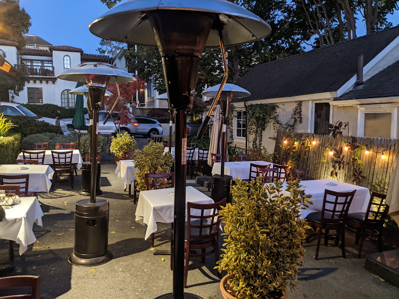 L'Escargot - French restaurant in 6 Mission St