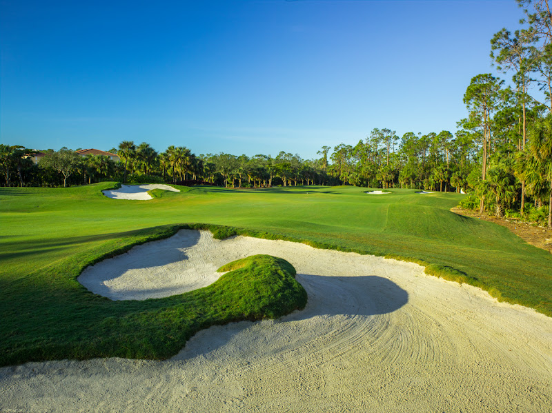 Naples Lakes Country Club