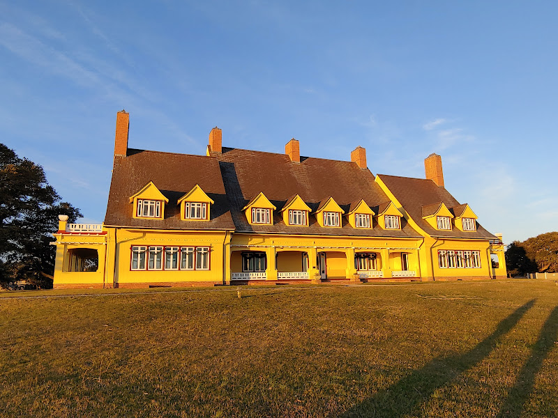 Whalehead Club
