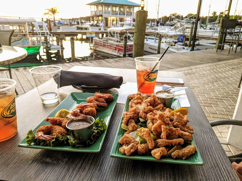 Riverhouse Waterfront Restaurant