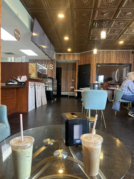 Lotus Crepe & Coffee Shop - Coffee shop in Pensacola