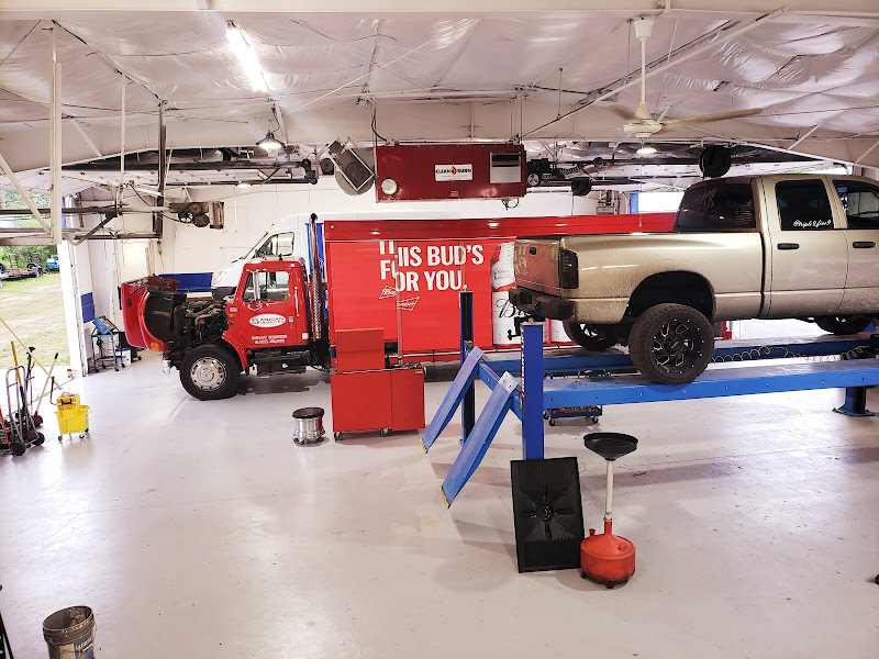 JB Truck Service - Truck repair shop in Sturgeon Bay